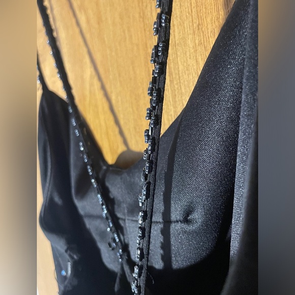 silk evening gown - Picture 6 of 8